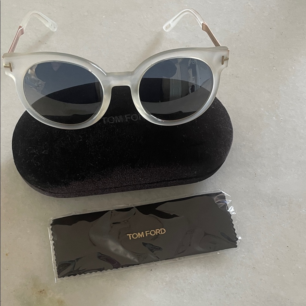 Tom Ford Unisex Frosted White Round Sunglasses with Blue Lenses #233